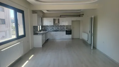 Piev Mevlana'da, Ferah Ve Aydınlık Satılık 2+1 Daire — fotoğraf 3