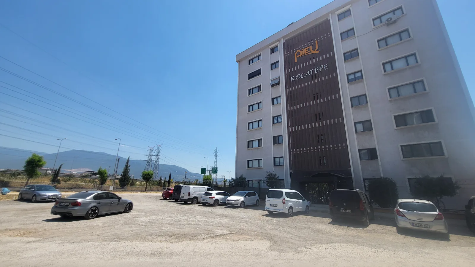 Piev Mevlana'da, Ferah Ve Aydınlık Satılık 2+1 Daire — fotoğraf 1