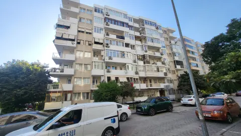 MUSTAFA ALPHAN PARKI YANINDA ARA KAT GENİŞ 2+1 KİRALIK DAİRE