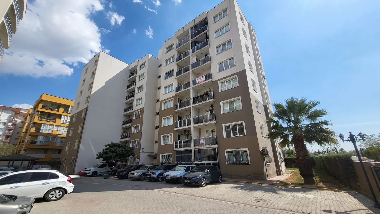 PALMİYE SİTESİNDE 2+1 ARA KAT FERAH DAİRE — fotoğraf 1