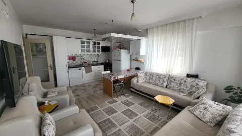 PALMİYE SİTESİNDE 2+1 ARA KAT FERAH DAİRE — fotoğraf 3